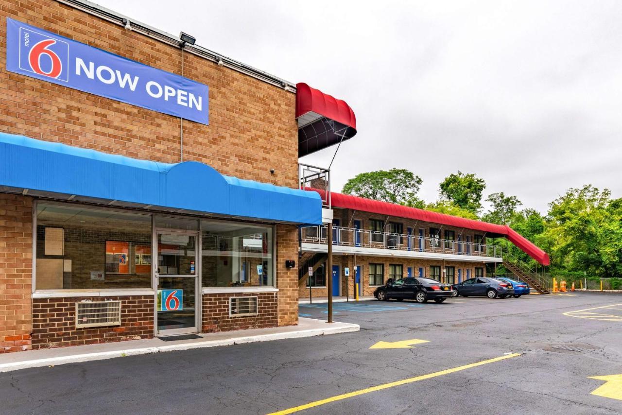 Motel 6-Elmsford, Ny - White Plains Eksteriør bilde
